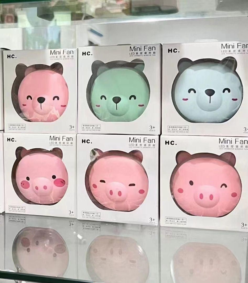 Cartoon Cute Pig LED Lights Travel Mirror Pocket Fan
